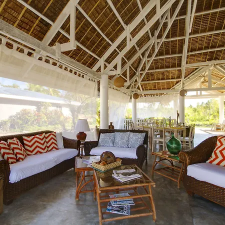 Momo Beach House-3
