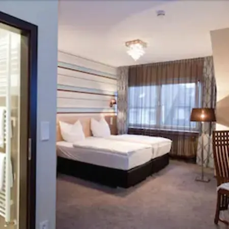 Metropol-Rooms-2