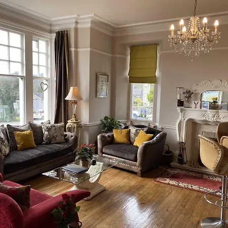 Windermere Boutique Hotel Spa Suites & Hot Tubs-3