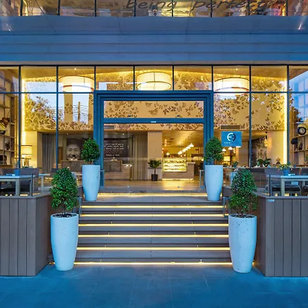 Fusion Suites Saigon-2