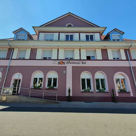 Hotel Neuenburger Hof-3
