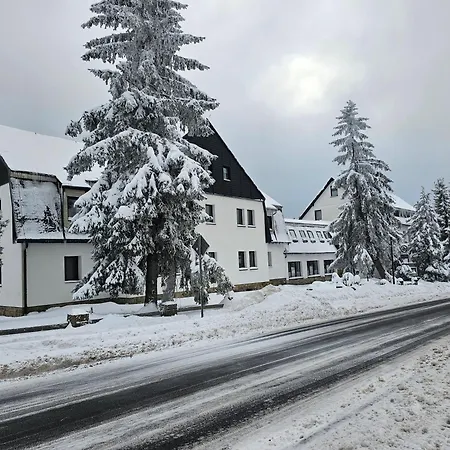 Familien-Hotel Am Tränkbachtal Frauenwald-3