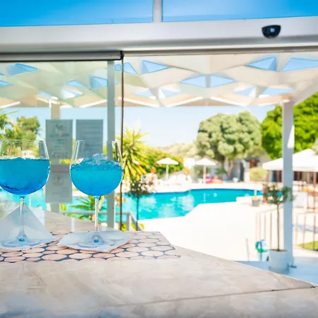 Happy Days Hotel, Adults Only-3