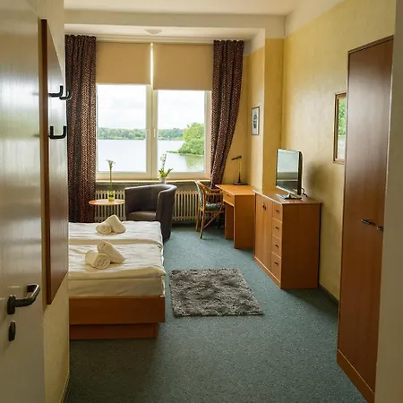 See Schlosshotel am Kellersee-2