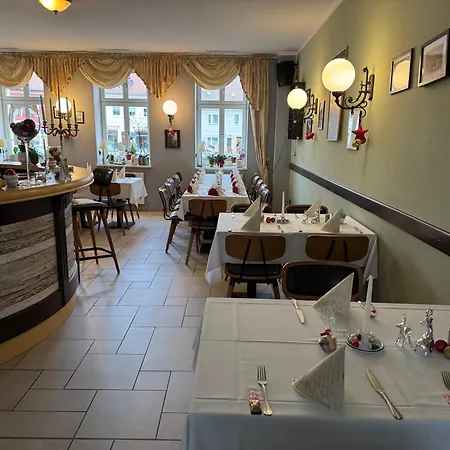 Hotel und Restaurant Zum Deutschen Hause-3