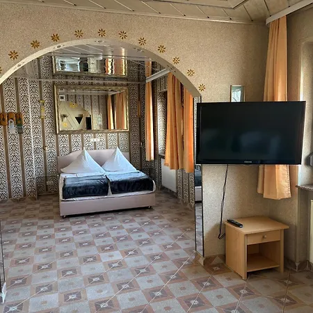 Central Hotel-3