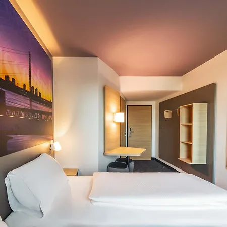 B&B Hotel Düsseldorf-City-2