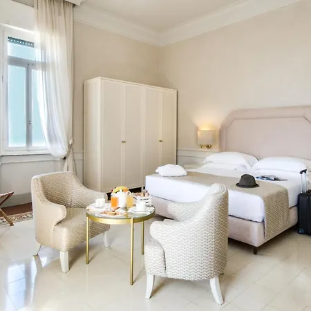 Grand Hotel Royal-2