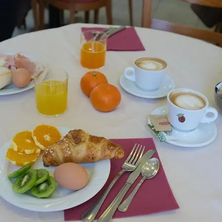Hotel Paris-2
