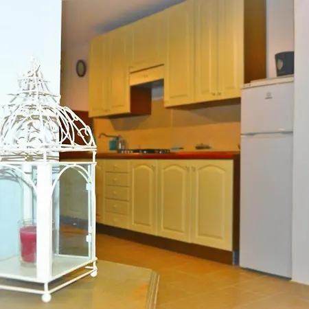 B&B A Due Passi Dal Mare-3