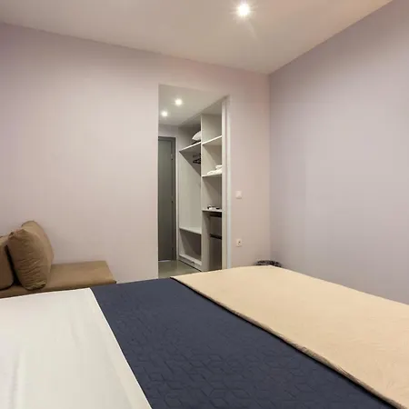 Wilde Rose Hotel-2