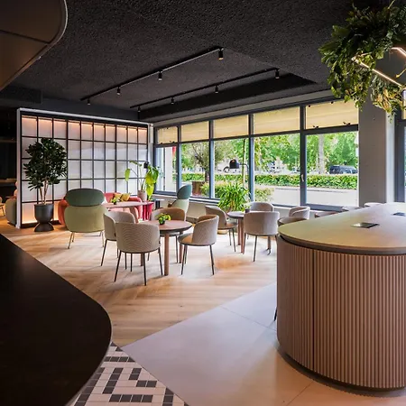 Tulip Hotels & Residences - Zwolle-3