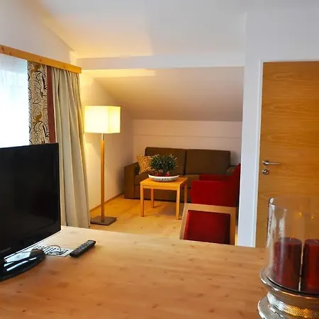 Hotel Goldener Adler Wattens-3