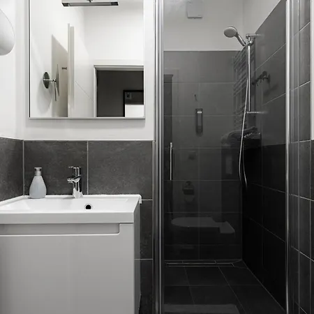 Davin City Aparments - Self-Check-In-3