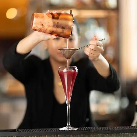 Sofitel Sydney Darling Harbour-2