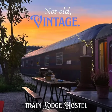 Train Lodge Amsterdam-2