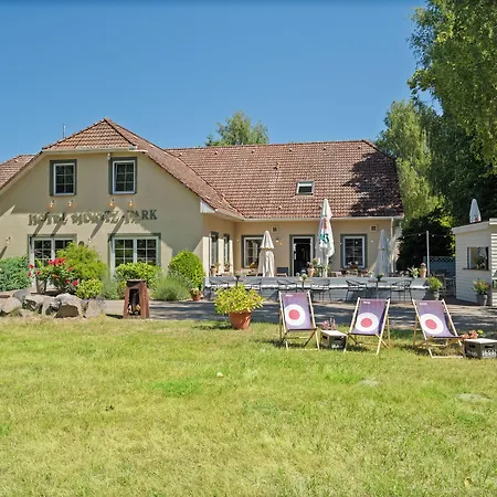 Hotel Müritz-Park-2