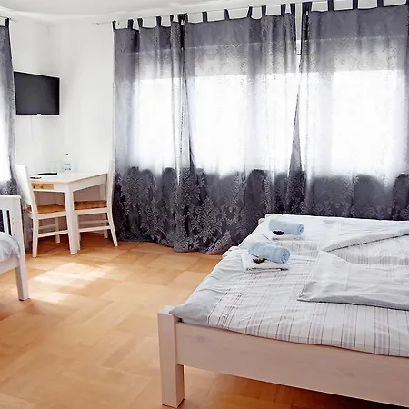 Hostel Villa Viva-3