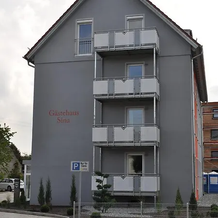 Goldener Schlüssel mit Gästehaus Sina-2
