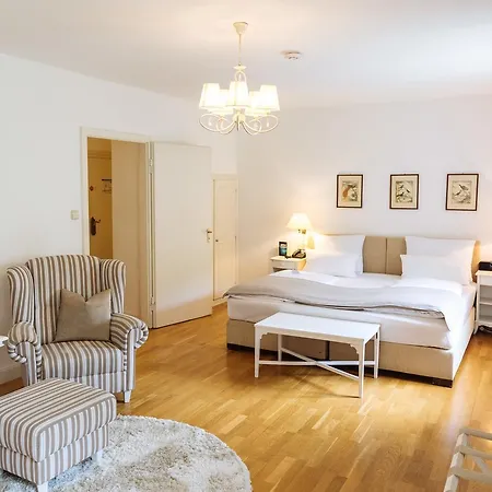 Hotel Schloss Heinsheim-3