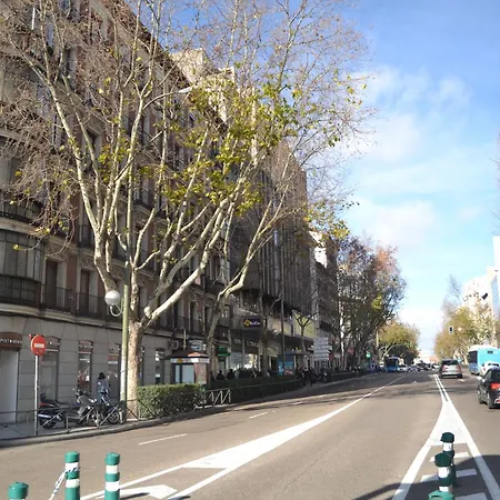 Hostal Overnight Madrid-3