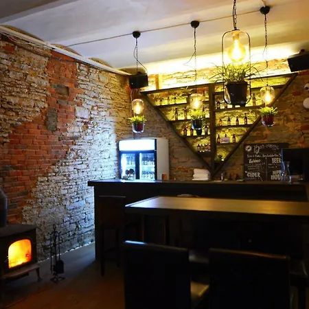 The Monks Bunk Hostel&Bar-3