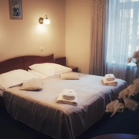 Hotel Fortuna-3