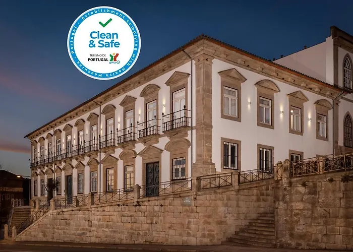 Condes De Azevedo Palace Apartments