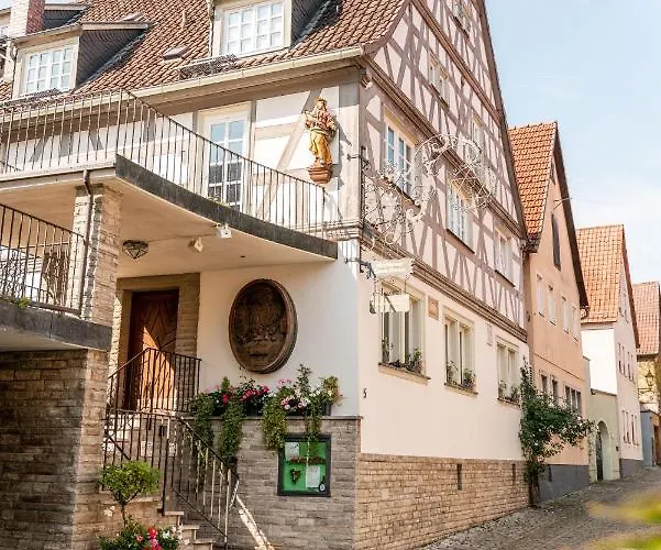 Günstiges Hotel: Gasthaus&Weingut zum Stern