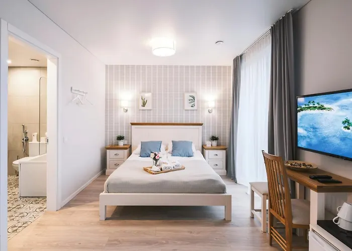 Hotel mit Tennis: J14A I Rooms & Apartments Automated Self Check-In