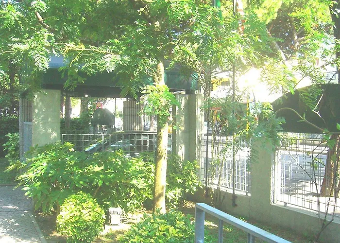 Günstiges Hotel: New Tiffany'S Park