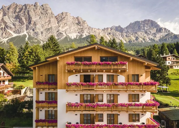 4-Sterne-Hotel: Camina Suite And Spa