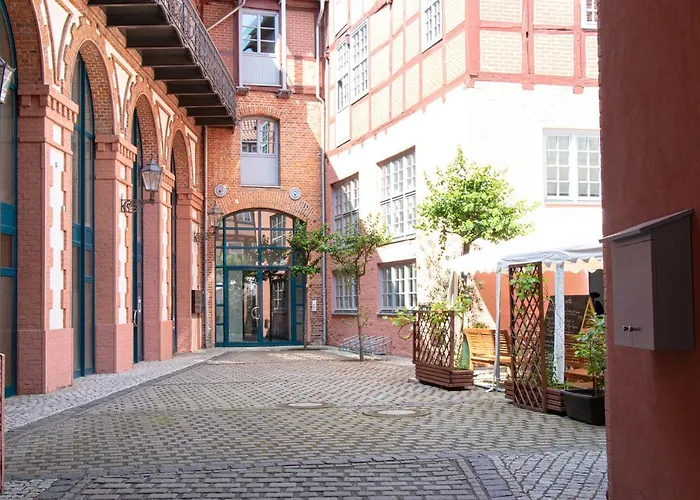 BUNTER HOF
