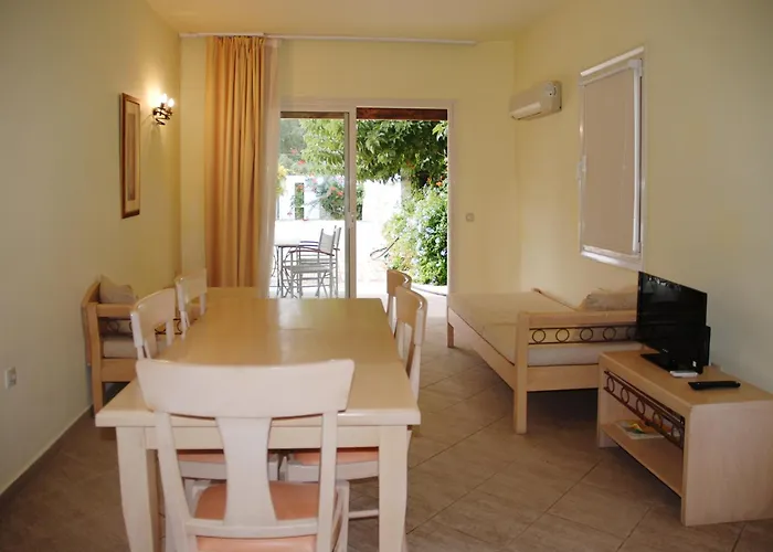 Almiros Apartments