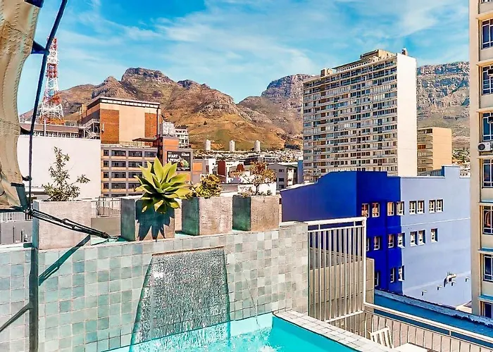 Zentrales Hotel: Urban Oasis Aparthotel