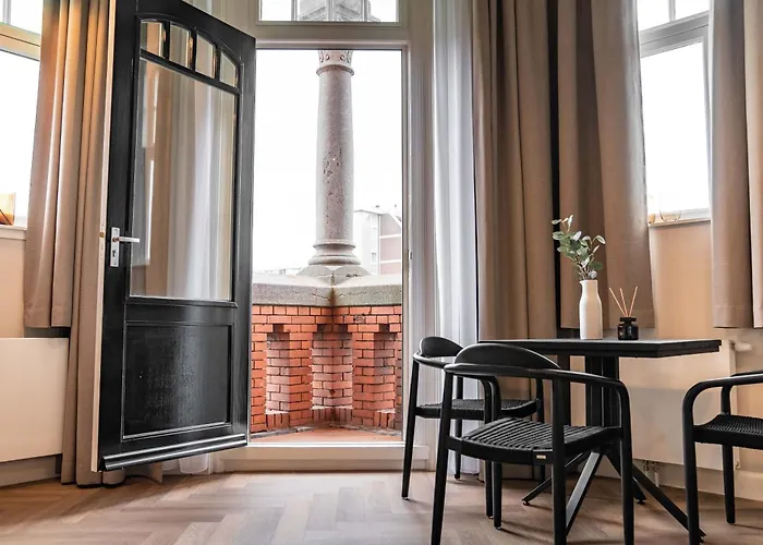 Limehome The Hague Keizerstraat