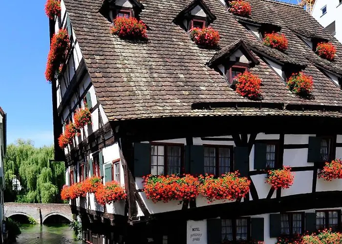 Hotel Schiefes Haus