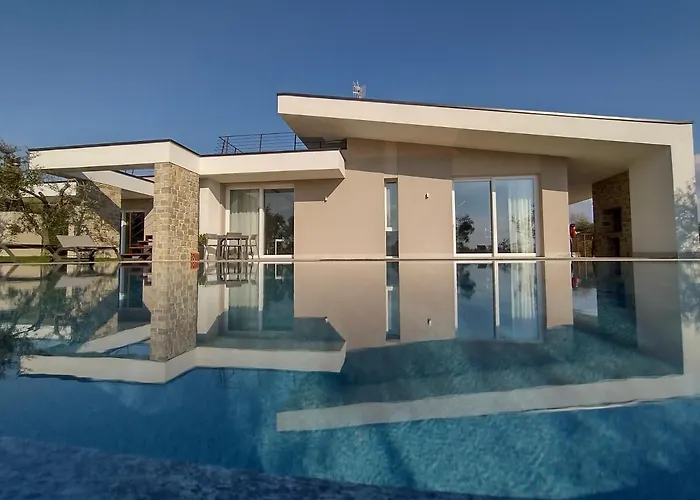 La Rondinella Apartments