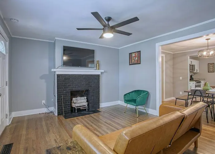  O-Amazing Home Spacious With Selfie Room Close To Downtown Atl