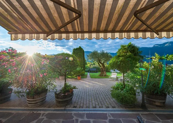 Hotel mit Aussicht: Sandhof Ferienwohnungen