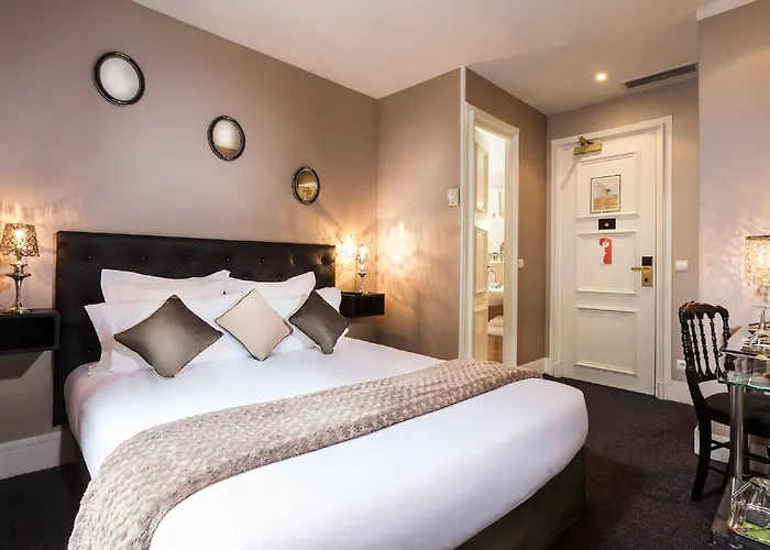 4-Sterne-Hotel: Hotel Claridge Paris