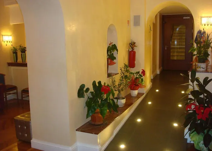 3 SterneHotel Dina