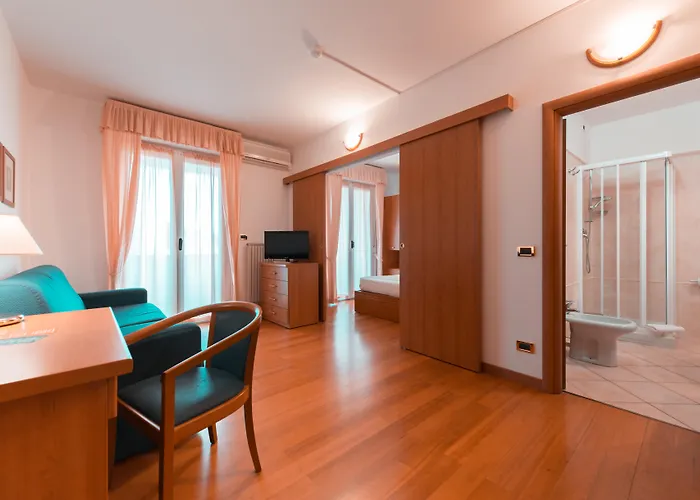 Golf Hotel: Loano 2 Village