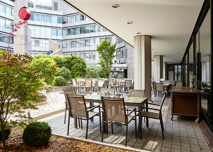 Hotel mit Pool: Clayton Hotel Dusseldorf City Centre