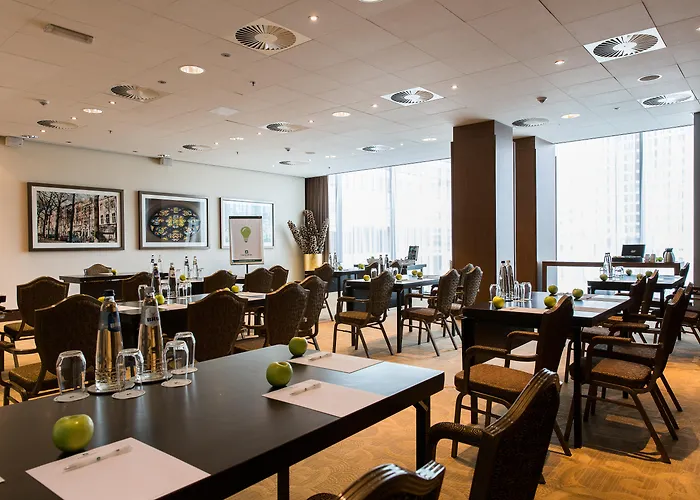 Zentrales Hotel: Leonardo Hotel Den Haag Babylon