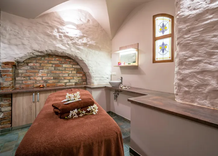 Hotel mit Pool: Wellton Centrum Hotel&SPA