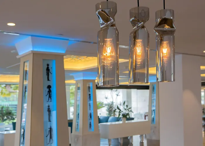 Hotel mit Tennis: Hotel Luxor