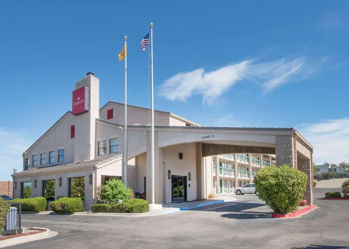 Günstiges Hotel: Ramada By Wyndham Albuquerque Airport