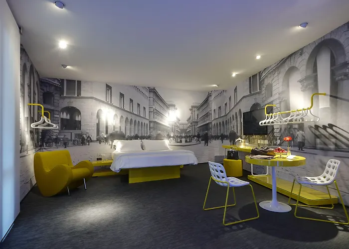  Street Milano Duomo | A Design Boutique