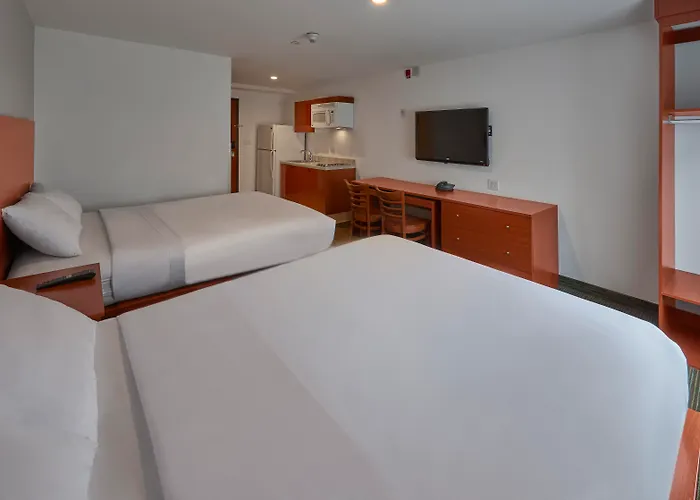 Extended Suites Monterrey Aeropuerto